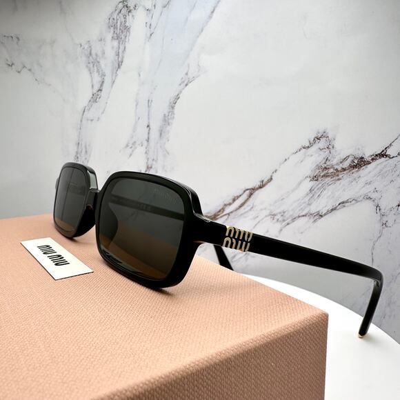 New MIU MIU Sunglasses - Picture 10 of 16